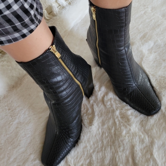MISSGUIDED BLACK CROC ANKLE BOOTS -Size 8🖤 - Picture 5 of 7